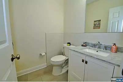 2408 Hammett Avenue, Fort Lee, NJ 07024 - Photo 27