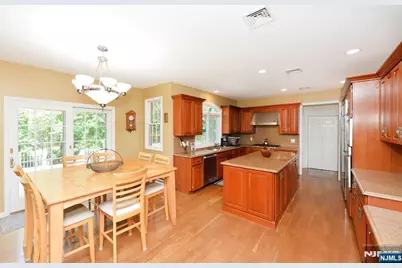 88 Dearborn Road, Norwood, NJ 07648 - Photo 9