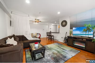 9252 Kennedy Boulevard 204 #204, North Bergen, NJ 07047 - Photo 15