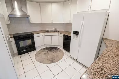 108 Harmon Cove Tower, Secaucus, NJ 07094 - Photo 7