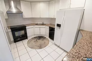 108 Harmon Cove Tower, Secaucus, NJ 07094 - Photo 7
