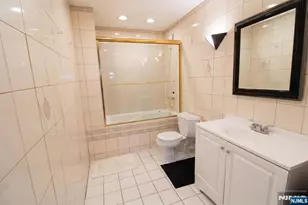 108 Harmon Cove Tower, Secaucus, NJ 07094 - Photo 13