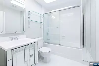 108 Harmon Cove Tower, Secaucus, NJ 07094 - Photo 11