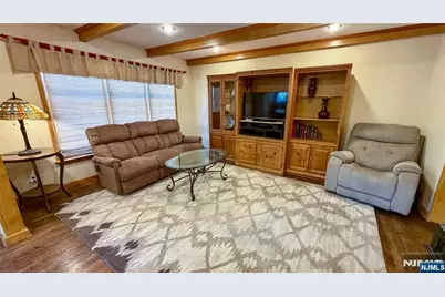 270 Kensington Road, River Edge, NJ 07661 - Photo 5