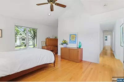 181 Behnke Avenue, Paramus, NJ 07652 - Photo 17