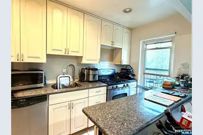 974 Main Street F6 #F6, Hackensack, NJ 07601 - Photo 17