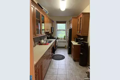 985 Teaneck Road 3K #3K, Teaneck Township, NJ 07666 - Photo 3