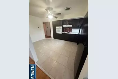 244 Summit Avenue 2 #2, Lyndhurst Township, NJ 07071 - Photo 11
