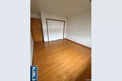 244 Summit Avenue 2 #2, Lyndhurst Township, NJ 07071 - Photo 3