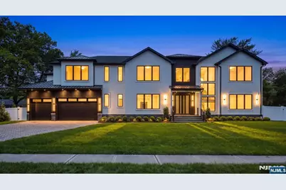 155 Truman Terrace, Paramus, NJ 07652 - Photo 1