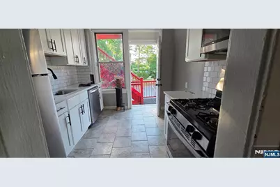 45 Linden Street 1 #1, Hackensack, NJ 07601 - Photo 3