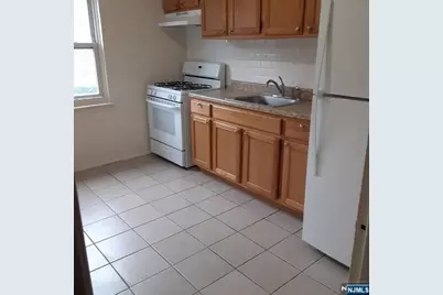 445 Main Street, Fort Lee, NJ 07024 - Photo 5