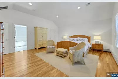 25 Hollywood Avenue, Emerson, NJ 07630 - Photo 21
