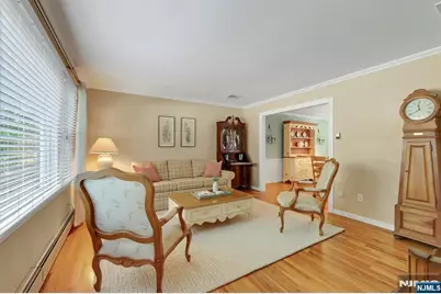 25 Hollywood Avenue, Emerson, NJ 07630 - Photo 5