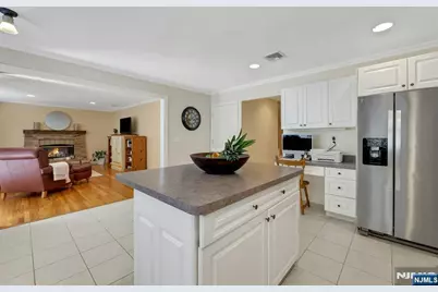 25 Hollywood Avenue, Emerson, NJ 07630 - Photo 11