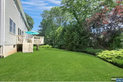 25 Hollywood Avenue, Emerson, NJ 07630 - Photo 39