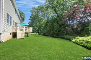 25 Hollywood Ave, Emerson, NJ 07630 - Photo 39