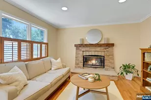 25 Hollywood Ave, Emerson, NJ 07630 - Photo 15