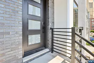21 Cumbermeade Rd, Fort Lee, NJ 07024 - Photo 3