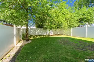 17 Cottage Pl, East Orange, NJ 07017 - Photo 13