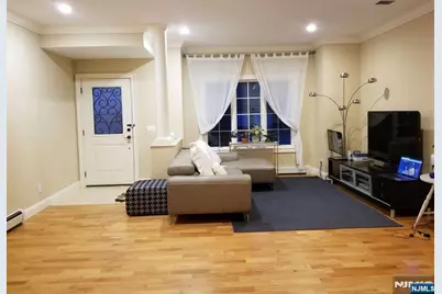 304 E Palisades Boulevard, Palisades Park, NJ 07650 - Photo 3