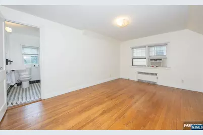 249 Carmita Avenue, Rutherford, NJ 07070 - Photo 19