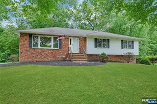 101 S Colonial Dr, Harrington Park, NJ 07640 - Photo 31