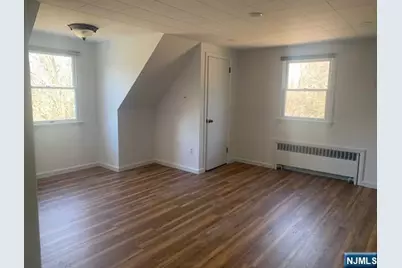 1013 Kent Place 2nd Floor #2nd floor, Franklin Lakes, NJ 07417 - Photo 3