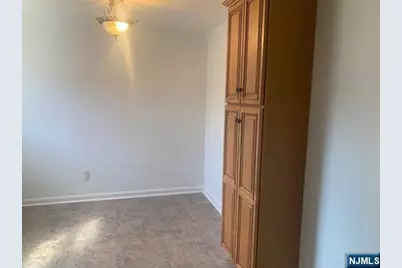 1013 Kent Place 2nd Floor #2nd floor, Franklin Lakes, NJ 07417 - Photo 7