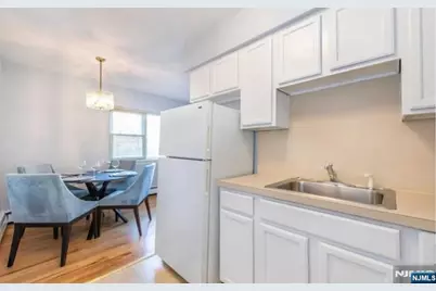 24 Terhune Street 20 #20, Bergenfield, NJ 07621 - Photo 3