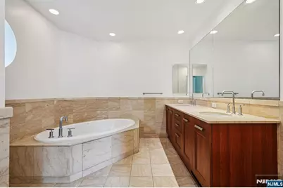 8100 River Road 210 #210, North Bergen, NJ 07047 - Photo 15