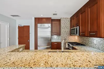 8100 River Road 210 #210, North Bergen, NJ 07047 - Photo 5