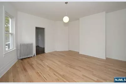 217 Highwood Avenue, Ridgewood, NJ 07450 - Photo 3