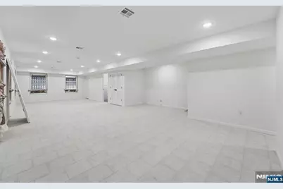 26 Parkhurst Street, Newark, NJ 07114 - Photo 17