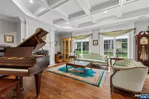41 Wildwood Rd, Saddle River, NJ 07458 - Photo 9