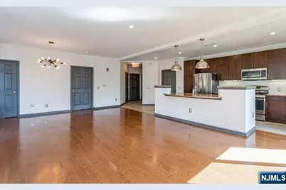 2224 Riverview Avenue, Englewood, NJ 07631 - Photo 5