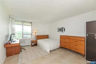 3 Horizon 1007, Fort Lee, NJ 07024 - Photo 13