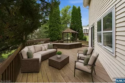 28 Amherst, Wayne, NJ 07470 - Photo 11