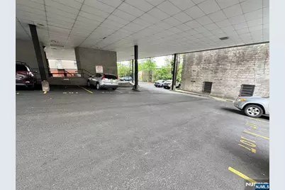 605 Broad Avenue 204 #204, Ridgefield, NJ 07657 - Photo 5