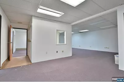 605 Broad Avenue 204 #204, Ridgefield, NJ 07657 - Photo 13