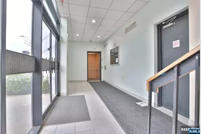 605 Broad Avenue 204 #204, Ridgefield, NJ 07657 - Photo 7
