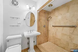 4 Horizon Rd, Fort Lee, NJ 07024 - Photo 35