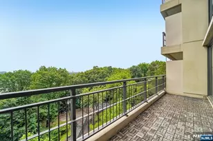 4 Horizon Rd, Fort Lee, NJ 07024 - Photo 17