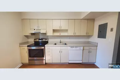 360 Knickerbocker Road 9 #9, Dumont, NJ 07628 - Photo 3