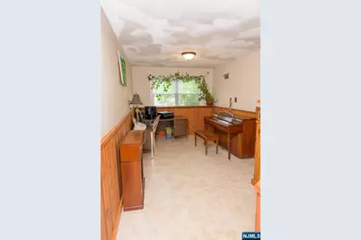 765 Grove Street, Rahway, NJ 07065 - Photo 21