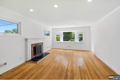 101 Pershing Road, Englewood Cliffs, NJ 07632 - Photo 5