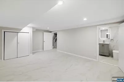 101 Pershing Road, Englewood Cliffs, NJ 07632 - Photo 25
