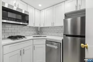101 Pershing Rd, Englewood Cliffs, NJ 07632 - Photo 11
