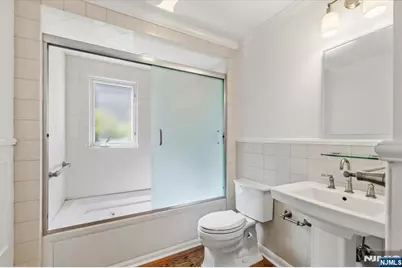 101 Pershing Road, Englewood Cliffs, NJ 07632 - Photo 21