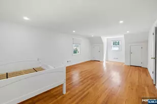 101 Pershing Rd, Englewood Cliffs, NJ 07632 - Photo 17